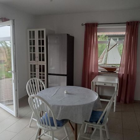 Robbe Apartment Friedrichskoog Exterior photo